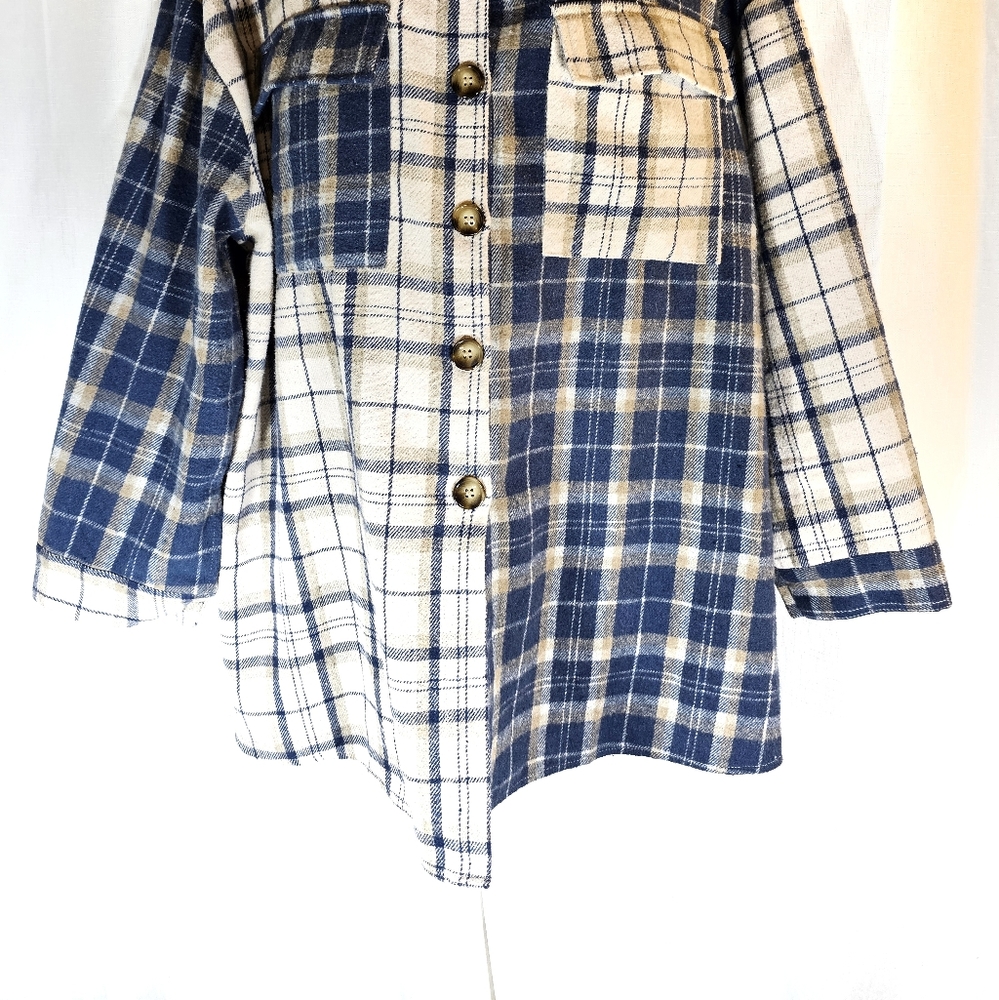 SHEIN Curve 3XL Plaid Shacket - Picture 3 of 9